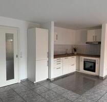 Moderne 2-Zimmer Wohnung mit großer Sonnenterrasse, EBK & TG - Würselen