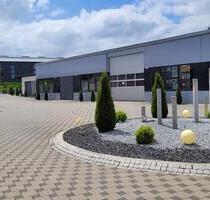 Attraktive Halle zu vermieten 4,98-€ 234 m2- provisionsfrei! - Langenzenn