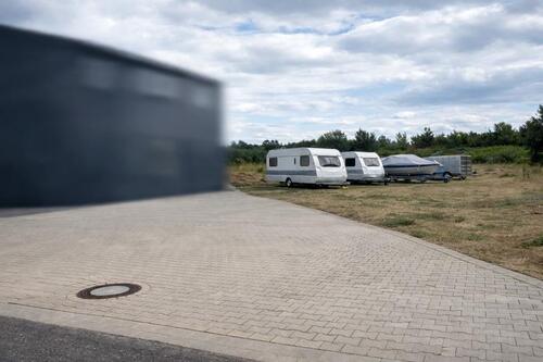 Foto - Aussenstellplatz in Vechelde für Wohnwagen, Anhänger ect.