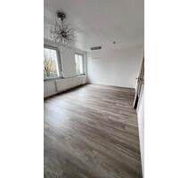 Renovierte 1-Zimmer-Wohnung mit großer Dachterrasse in Hamm Norde