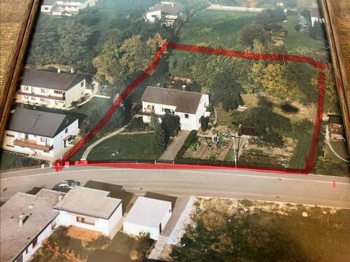 Foto - Einfamilienhaus mit zweitem Baugrundstück 