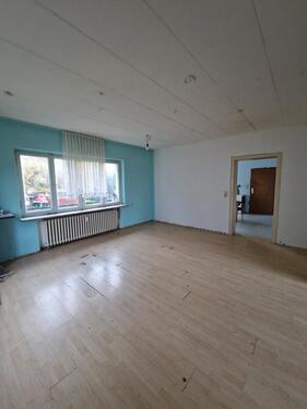 Foto - renovierungsbedürftige Wohnung zu vermieten in Tambach