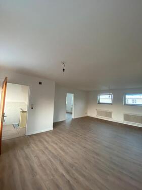 Foto - 2- Zimmer Wohnung im Mehrfamilienhaus zu Vermieten!