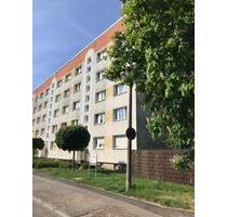 4 Raumwohnung mit Balkon zum selbst renovieren - Borna