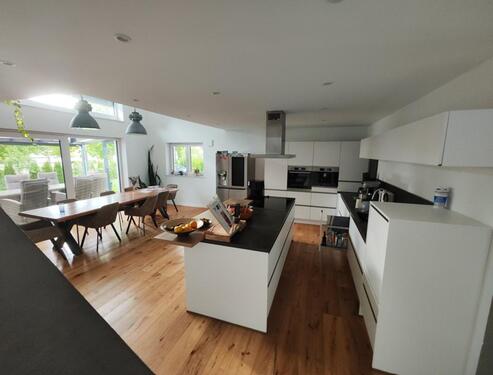 Foto - Offen für Angebote - Exkl. A+ Haus mit separater, vermieteter ELW
