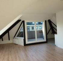 Preetz, indiv.exkl. 2 Zi.-DG-Wohnung, komplett renov.san. - TOP