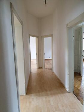 Foto - 4-Zimmer-Wohnung - 790,00&nbsp;EUR Kaltmiete, ca.&nbsp; 123,50&nbsp;m&sup2;