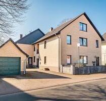 Großzügigs Haus mit Wintergarten, Dachgeschoss & Keller – 184 m² - Eschede