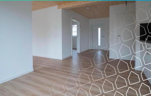 Foto - 4,5-Zimmer-Wohnung mit Terrasse & 2 Stellplätzen in Rosenfeld