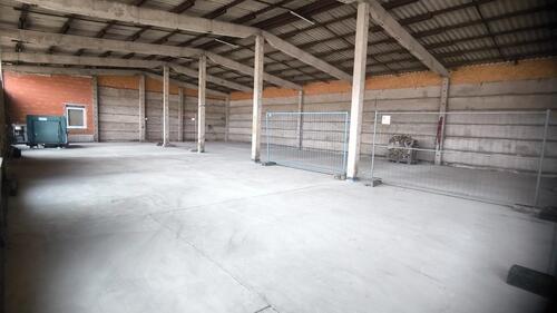 Foto - Stellplätze in geschlossen trocken Halle