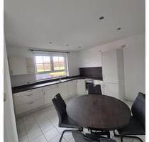 helle, frisch renovierte 3-Zi-DG-Wohnung - Höchstadt an der Aisch