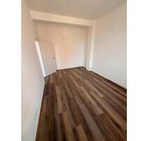 Stilvolle Altbauwohnung - 512,00&nbsp;EUR Kaltmiete, ca.&nbsp; 64,00&nbsp;m&sup2; in Alsleben (Saale) (PLZ: 06425)