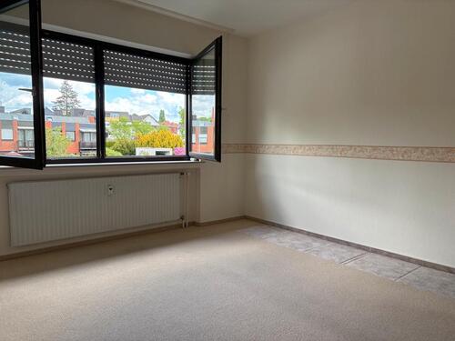 Foto - Sonnige 3-Zimmer-Wohnung - 990,00&nbsp;EUR Kaltmiete, ca.&nbsp; 90,00&nbsp;m&sup2;