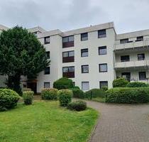 4,5 Zimmer Wohnung 114qm Balkon, Tiefgarage und Schwimmbad - Bergheim Ahe