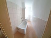 Foto - frei ab 01.05.26, neues Bad mit Badewanne,