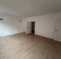 Renovierte 34 Zimmerwohnung 95 m² Zentral in KasselNähe Uni