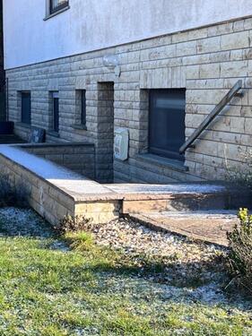 Foto - 3 Zimmer Wohnung mit eigenem Hauseingang + Terrasse Garten