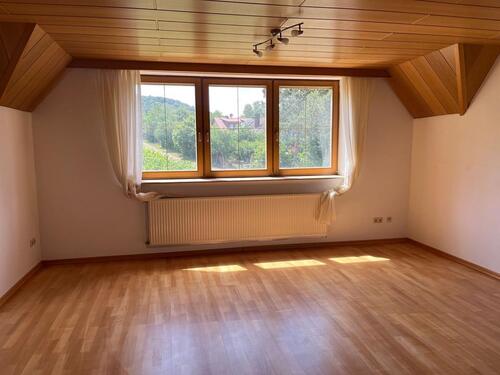 Foto - Etagenwohnung zur Miete in Estenfeld