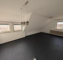 Lichtdurchflutete, neuwertige Wohnung in hervorragender Lage mit - Waiblingen Bittenfeld