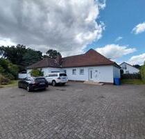 Exklusiver Bungalow mit Pool, Sauna, Wintergarten, Kamin - Delmenhorst Bungerhof