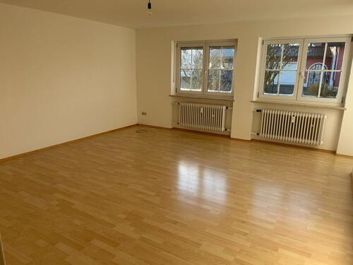 Foto - 5 Zimmer Etagenwohnung zur Miete in Obertraubling