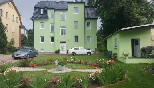 Foto - 4 Raumwohnung Fußbodenhzg,hochwertiges Bad,Garage,Garten,2.OG