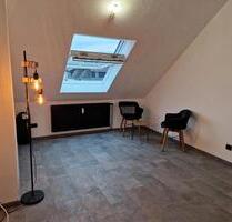 Schicke Galerie-Wohnung, Dachgeschoss, Baujahr 1992, 34m² - Essen Stadtbezirk V