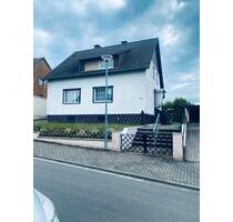 Ein-Zweifamielienhaus - 360.000,00&nbsp;EUR Kaufpreis, ca.&nbsp; 144,00&nbsp;m&sup2; in Bexbach (PLZ: 66450)