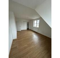 Ruhige 1,5 Zimmer-Whg mit EBK in zentraler Lage von Ratingen