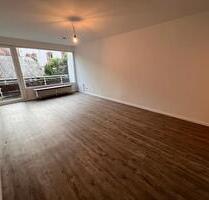 Helle 1-Zimmer-Wohnung mit Balkon mitten im Zentrum von Pinneberg