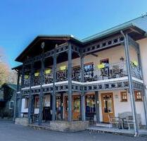 EXKLUSIVES MEHRZWECK-ANWESEN FÜR WOHNEN, EVENTS UND GASTRONOMIE - Bergen