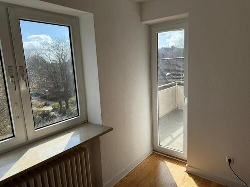 Foto - Helle und geräumige 2-Zimmer-Wohnung in zur Untermiete ab Mai