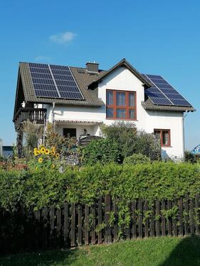 Foto - Gepflegtes und wertbeständiges EFH mit großem Grundstück