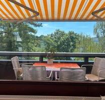 Zwei-Zimmer Dachgeschosswohnung mit 2 Balkonen in Biebrich - Wiesbaden