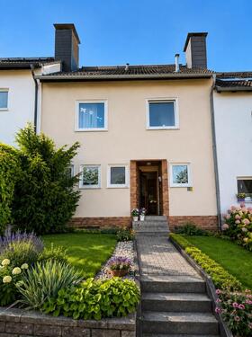 Foto - Geräumiges Reihenmittelhaus - 371.000,00&nbsp;EUR Kaufpreis, ca.&nbsp; 100,00&nbsp;m&sup2;