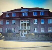 Schöne geräumige Dreizimmer-Wohnung in zentraler Lage in Varel !