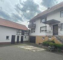 Bauernhaus mit Nebengebäude und Scheune in Friedigerode - Oberaula