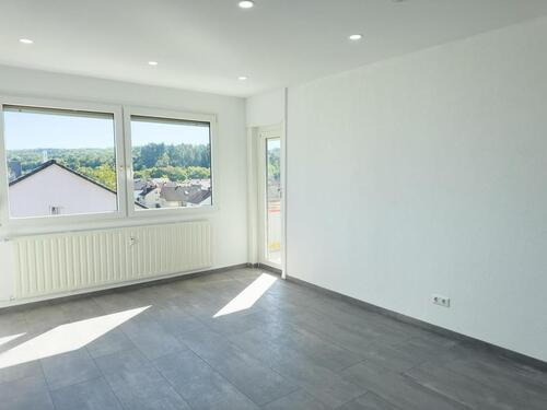 Foto - 3 Zimmer Wohnung mit neuer Einbauküche in Neckartenzlingen