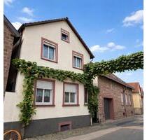 Renovierungsbedürftiges Reihenhaus mit Garten in Sankt Martin - Maikammer