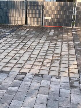 Foto - Außenstellplatz für Pkw - 30,00 EUR Miete,