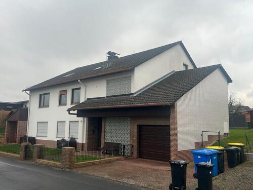 Foto - 7 Zimmer Mehrfamilienhaus, Wohnhaus zum Kaufen in Edermünde