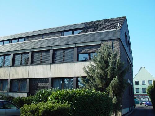 Foto - Parken Sie bei uns KI-videoüberwacht- Stellplatz in Leverkusen-Ma