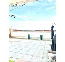 Exklusive 3- Zimmerwohnung mit großzügiger Dachterrasse - Sindelfingen