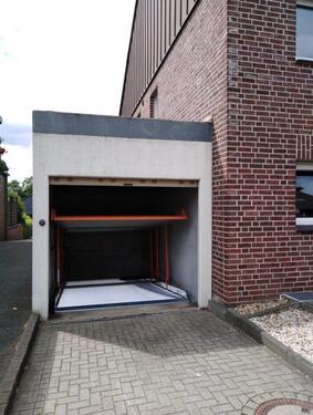 Foto - Stellplatz in einer Garage im Doppelparker-System