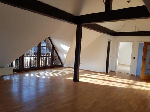 Foto - 4,5 Zimmer Mietwohnung in Mücke-Merlau mit neuer Einbauküche!