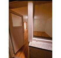 Geräumige Kellerwohnung zu vermieten - Ehringshausen