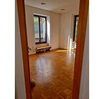 Praxis Büroräume - 600,00&nbsp;EUR Kaltmiete, ca.&nbsp; 50,00&nbsp;m&sup2; in Stuttgart (PLZ: 70329) Hedelfingen