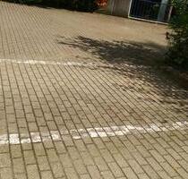 Pkw-Stellplatz in Duisburg Stadtmitte (Dellviertel)
