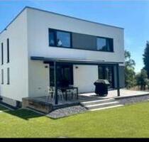 Luxusvilla im Bauhausstil - 1.789.000,00&nbsp;EUR Kaufpreis, ca.&nbsp; 232,00&nbsp;m&sup2; in Friedrichsdorf (PLZ: 61381)