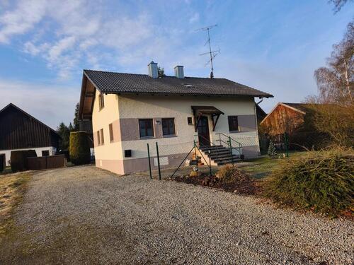 Foto - Einfamilienhaus in Egglham 6 ZKB, Toilette, WC, Keller, Garage